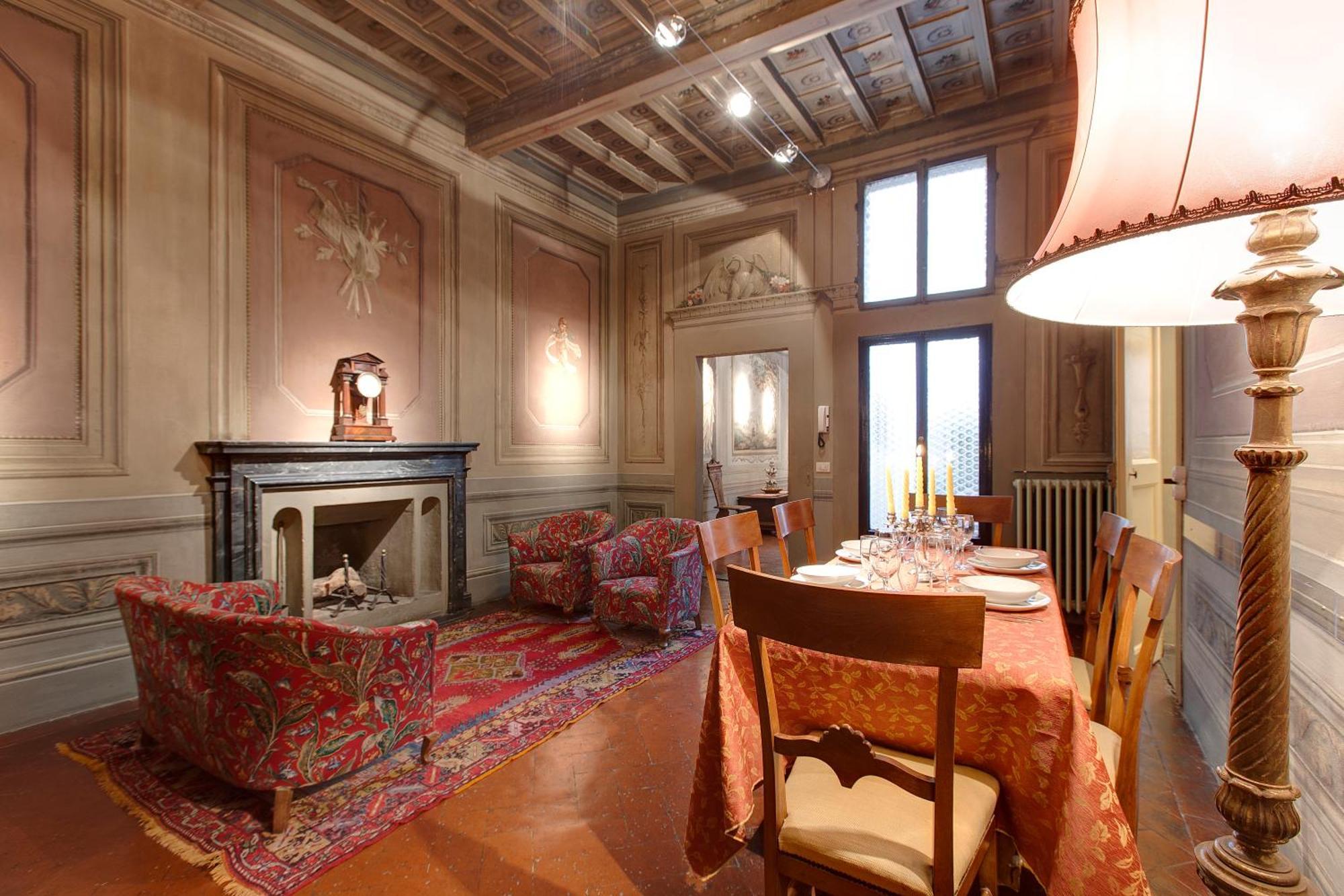 Palazzo Bucciolini Apartment Florenz